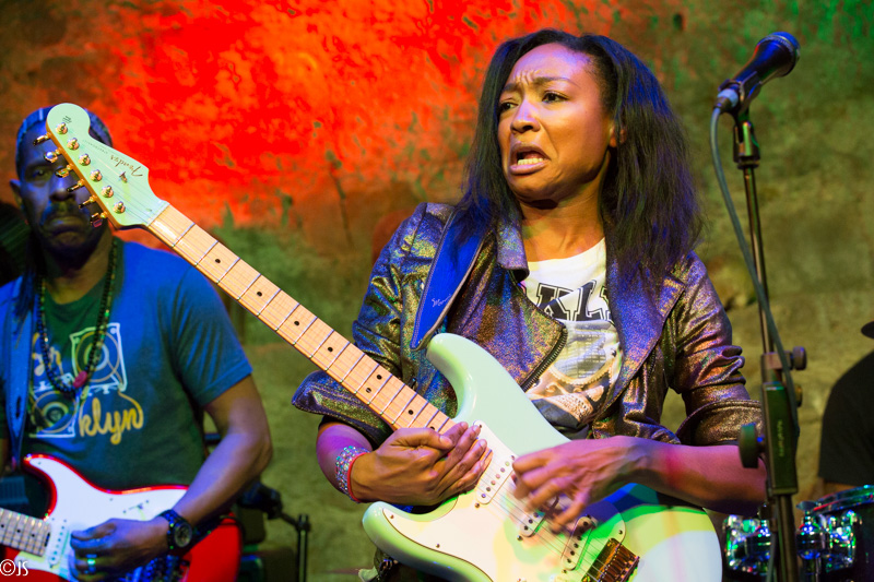 Malina Moye und Band_24